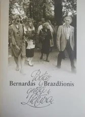 Poetas Bernardas Brazdžionis grįžta į Lietuvą — fotografija